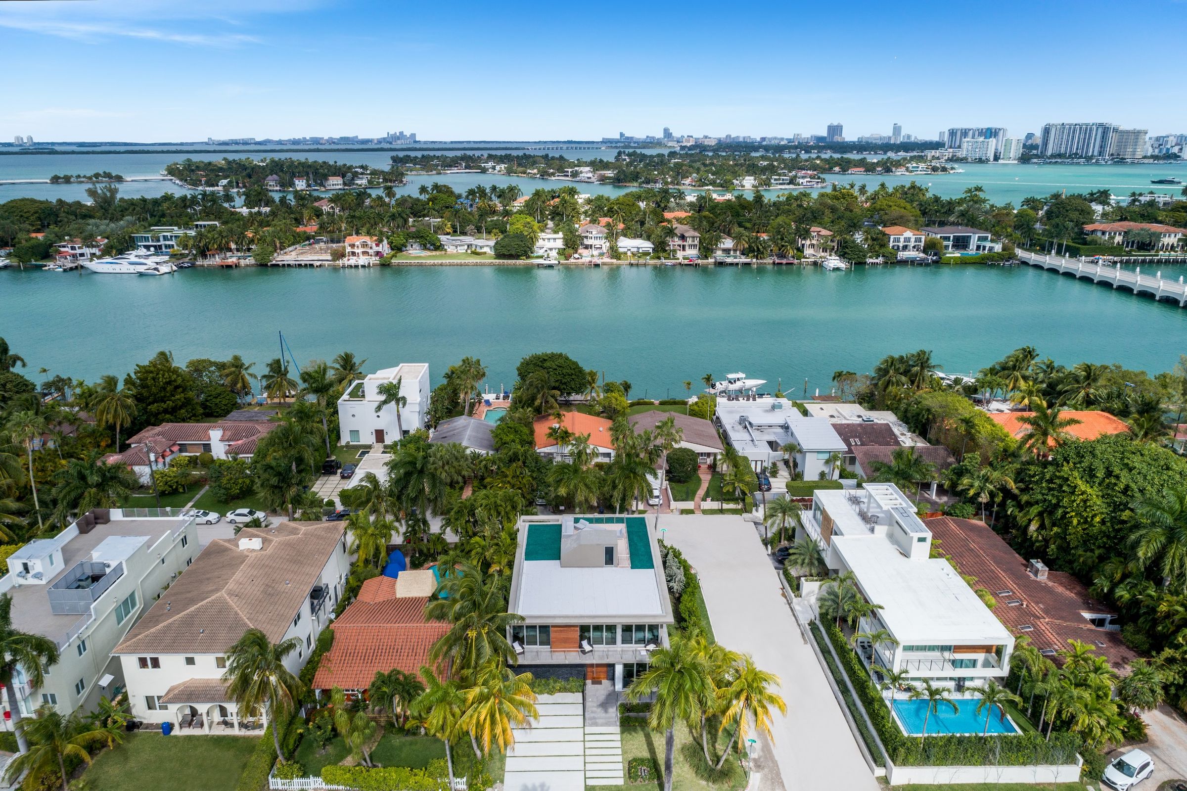 The Prestigious Projects Defining Palm Island by the Best Developers